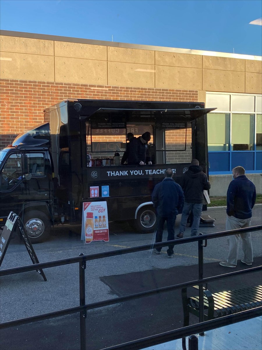 Thumbs up and hot cups at Blue Hills Regional Technical School! It was a cold, yet beautiful day in Canton, MA, and we loved delivering a #ThankYouBreak to these passionate teachers! #NewEnglandCoffee #CountOnEveryCup #CountOnEveryTeacher