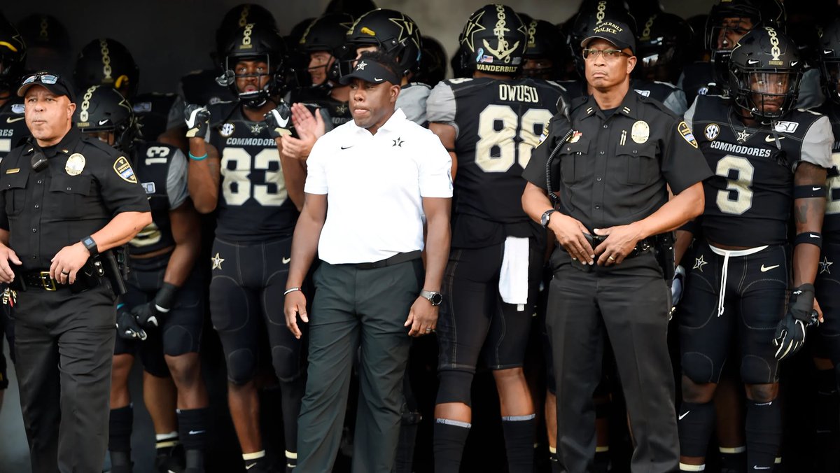raydavis's tweet photo. Blessed to have received an offer from Vanderbilt University. @CoachTimHorton #Agtg #TMC #RIPChi https://t.co/5u1mqHoar6