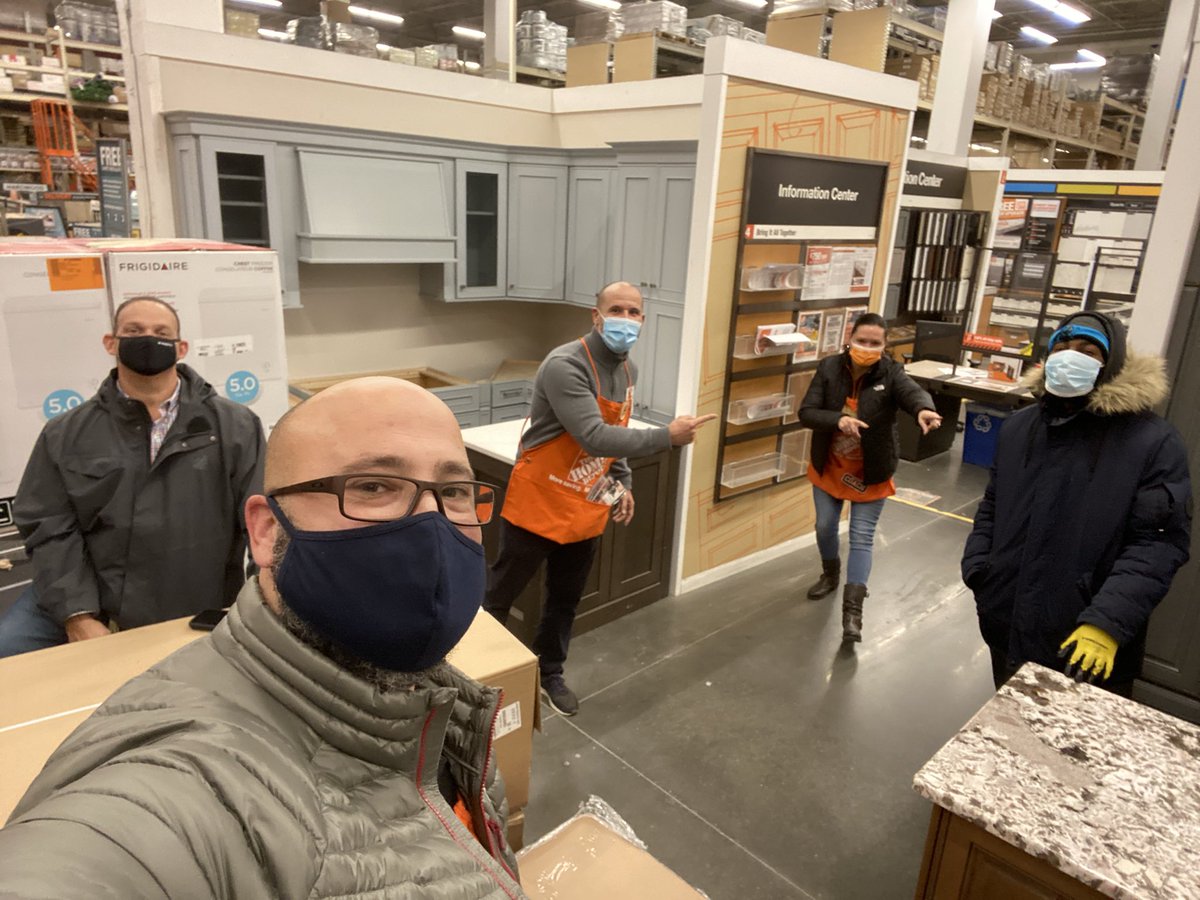 Trevor Meinke (@trevormeinke) on Twitter photo Woooo wooooo! Freight Team Associate Jermaine being recognized for his continuous hard work and dedication overnight! Awesome job sir! <a href="/RonnieOddo/">D212rocks!</a> <a href="/DLapshan/">Dawn Lapshan</a> <a href="/m_lejuez/">Christopher Lejuez</a> <a href="/nyyroro/">Ro Rodriguez</a> Woooo wooooo! Freight Team Associate Jermaine being recognized for his continuous hard work and dedication overnight! Awesome job sir! <a href="/RonnieOddo/">D212rocks!</a> <a href="/DLapshan/">Dawn Lapshan</a> <a href="/m_lejuez/">Christopher Lejuez</a> <a href="/nyyroro/">Ro Rodriguez</a>