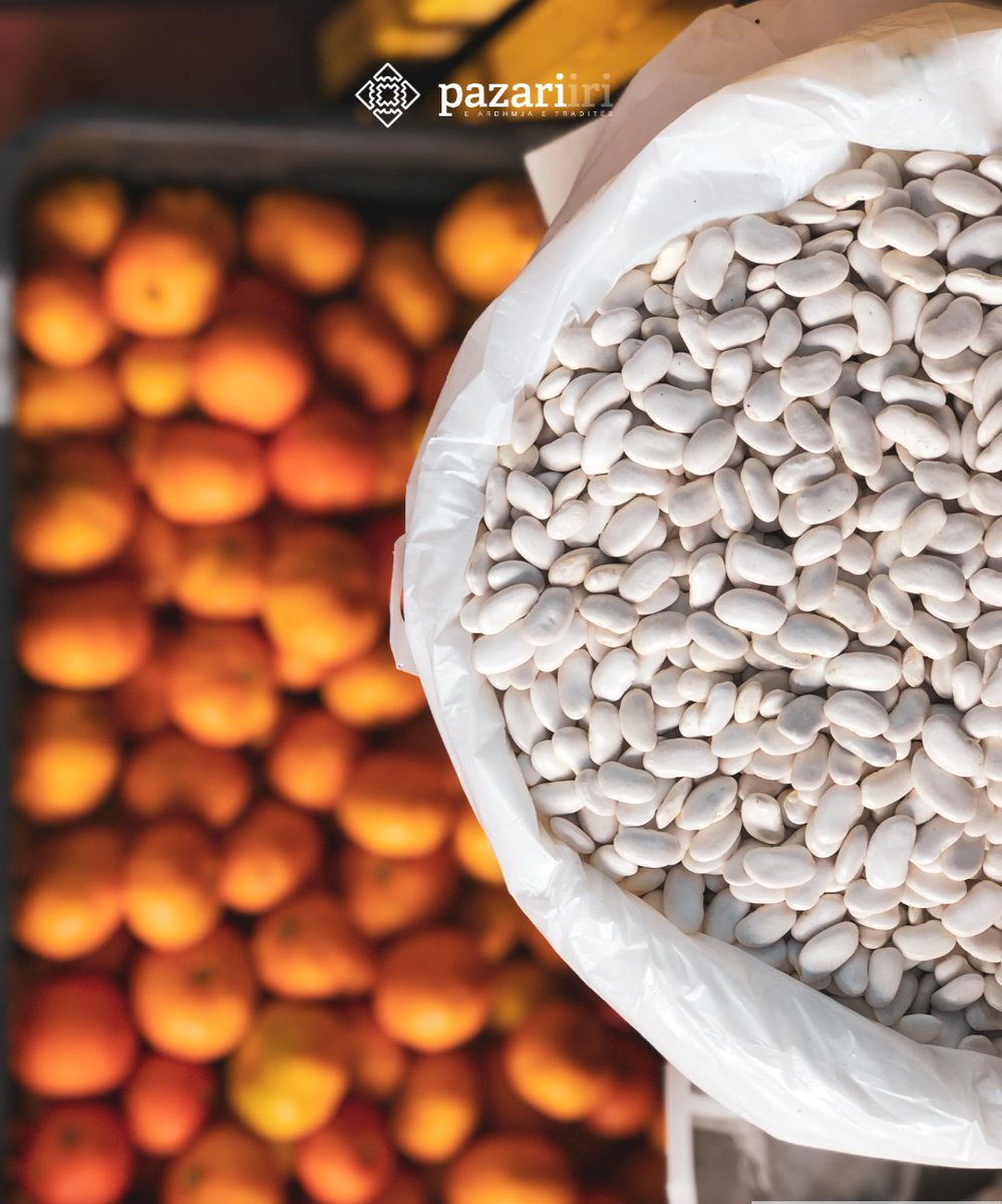 PazariR's tweet photo. Është e sigurt që kush blen në Markatën e Pazarit, përgatit receta nga më te shijshmet! 😋

✅Tregtarët tanë ofrojnë vetëm produkte të cilësisë së parë.
 
#pazariiri #tidtirana #tourismimprovementdistrict #markataefrutaperimeve #farmersmarket #visittirana #bashkiatirane #theaadf https://t.co/6NQmDsKJ4X