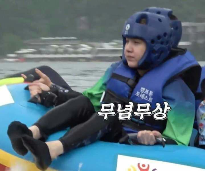 Yoongi but ᵗⁱⁿʸ