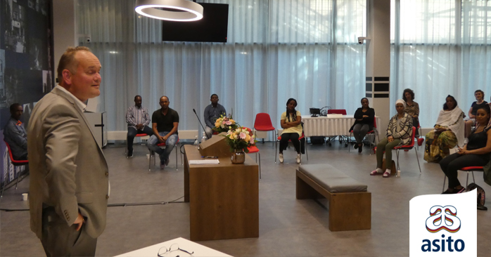 Voor 11 Eritrese statushouders ligt een mooie toekomst in het verschiet in Nederland. Zij verzekerden zich van een diploma Basis Vakopleiding Schoonmaak.

Hoe het nu gaat? Lees het verhaal: bit.ly/2Kox31G