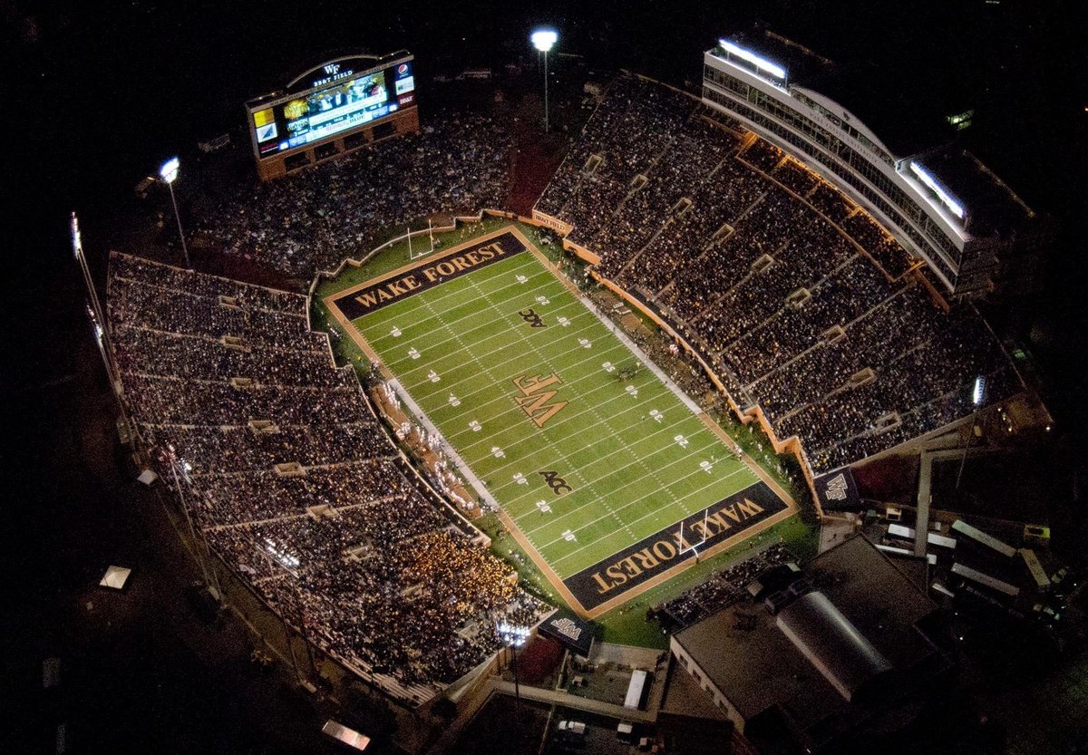 nickragano_'s tweet photo. Excited to announce my commitment to continue my academic and athletic career at Wake Forest! I would like to thank my family, friends, and coaches that have helped me throughout this process! 
Go Deacs 🎩 #PWO 
@CoachKHiggins 
@ChrisCoulter_WF 
@CoachShields1 https://t.co/xo17DFx5pD