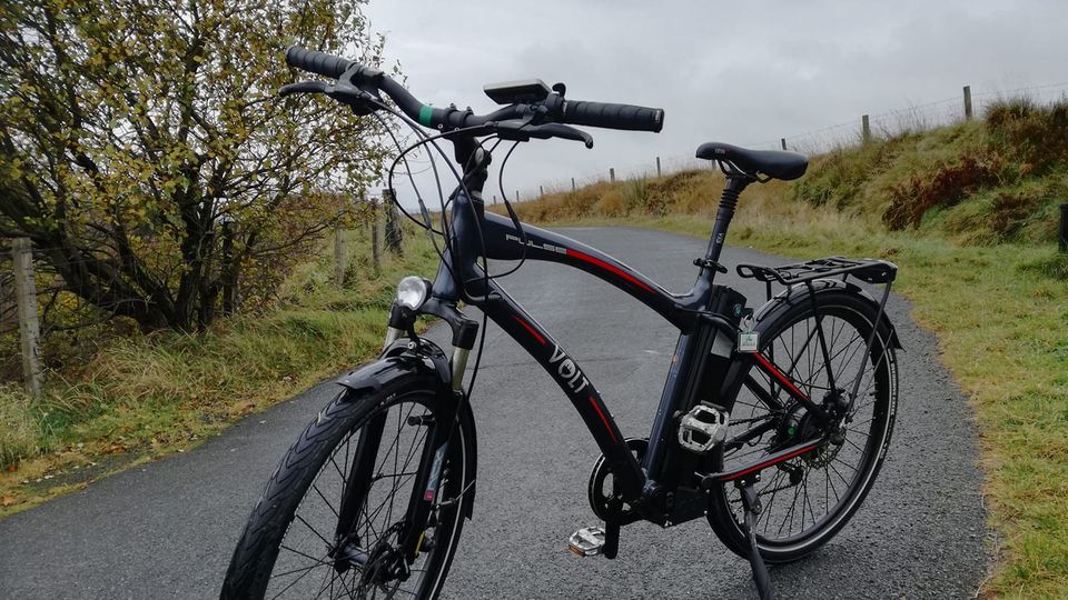 Beautiful day to be out on the Volt Pulse e-bike. Tackles the hills of Calderdale with ease #visitcalderdale #electricbikehirehalifax #electricbikehirehebdenbridge #ebikerental #goelectric #powertothepedal  juicedupbikes.co.uk