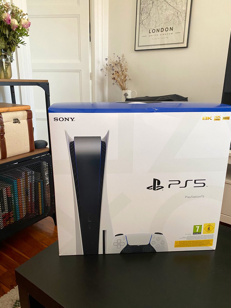 RomiKkS's tweet image. 👀💙 #PlayStation5 #Setupcompleted