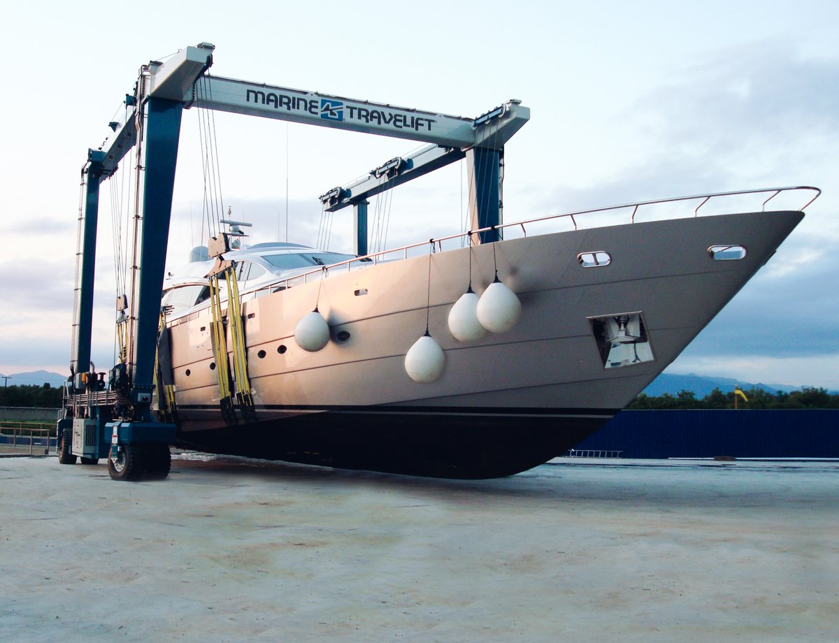 VaraderoVLC's tweet photo. We offer a complete range of refit &amp; repair services, including a 300 tn travel lift accommodating a maximum LOA of 45m. Ask us for more information at our stand at the @BalearicShow here: https://t.co/6h5hyyzHMu

#VaraderoValencia #BalearicYachtShow #yachtrefit #refitandrepair https://t.co/Cq4sEqpcZy