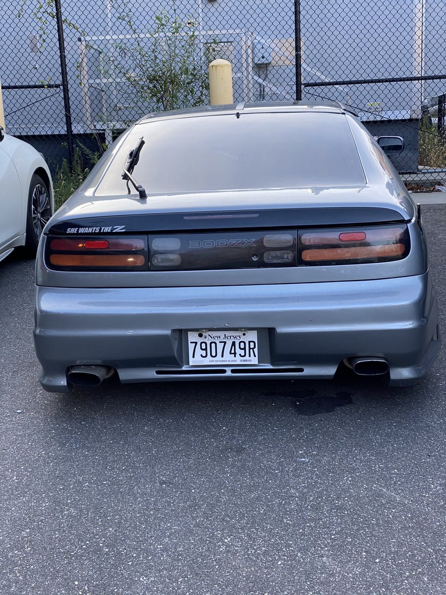sisir360's tweet photo. @DougDeMuro What is this absolute beauty? 😍 https://t.co/hnxxz4Ty3L