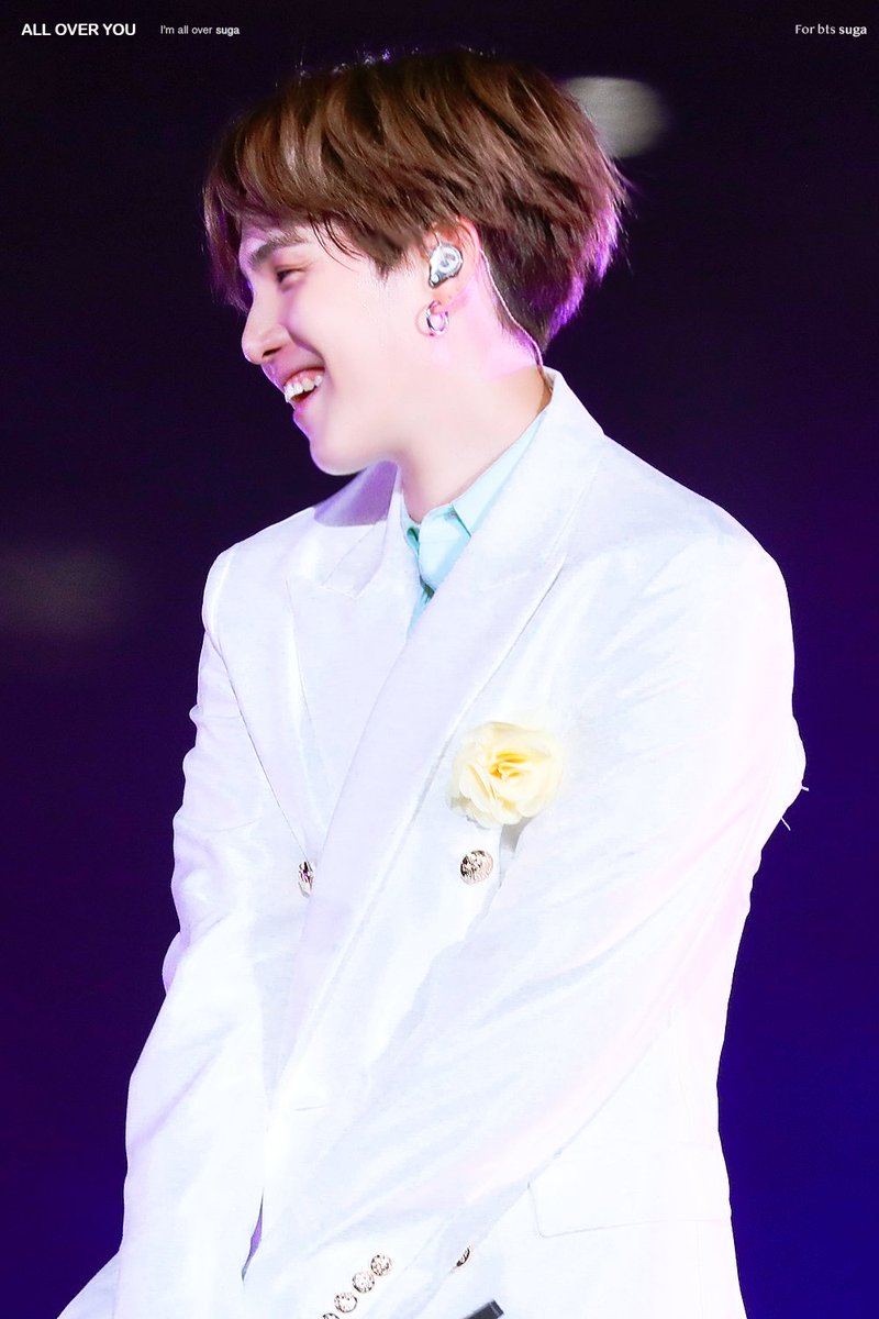 this is yoongi's face after hoseok's iconic baepsae hipthrusts .. yeah ..