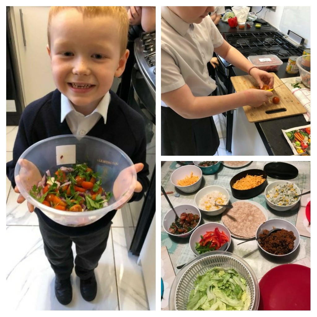 HomecookedCIC's tweet image. Love these photo's 💕 @MyClubmoor #caringmore by helping their #community to #cookmore Families from @LeamingtonPri @StMatthewsRCPrimary Clubmoor making their 'Burrito Bowl'  New recipe coming tomorrow... myclubmoor.org.uk