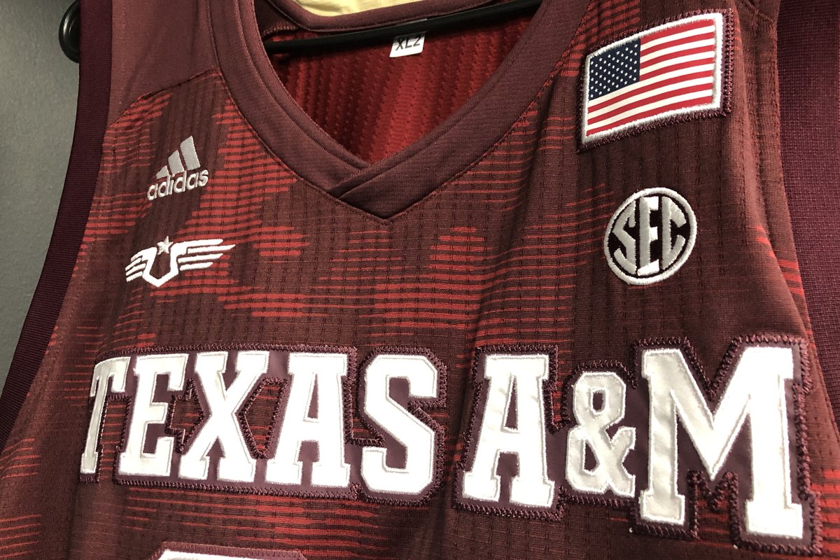 aggiembk's tweet photo. ⚠️ Special Edition Alert ⚠️ 

RETWEET to win this jersey made for the 2017 Armed Forces Classic‼️ 

#GigEm https://t.co/iMaWGvyAbZ