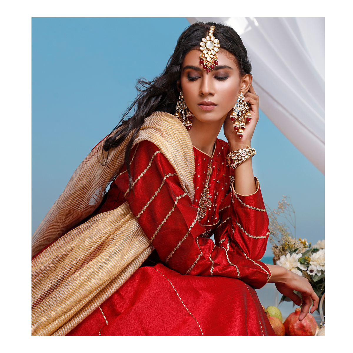 sanas_pk's tweet photo. SIRA, Ruby Woo traditional maxi is beautifully fused with handwork and embroidery motifs on body with detailing of kingri gota on panels and sleeves. And dont miss the tassel balls dori at back neck to complete the formal look, along with well blended mesuri gold dupatta. https://t.co/k4YxfWae3T