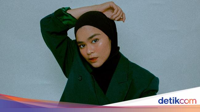 tapair1's tweet photo. Nyanyikan Soundtrack Mulan, Sivia Azizah Dibayang-bayangi Christina Aguilera https://t.co/N07aSOvb9j https://t.co/eKSj1QifMq