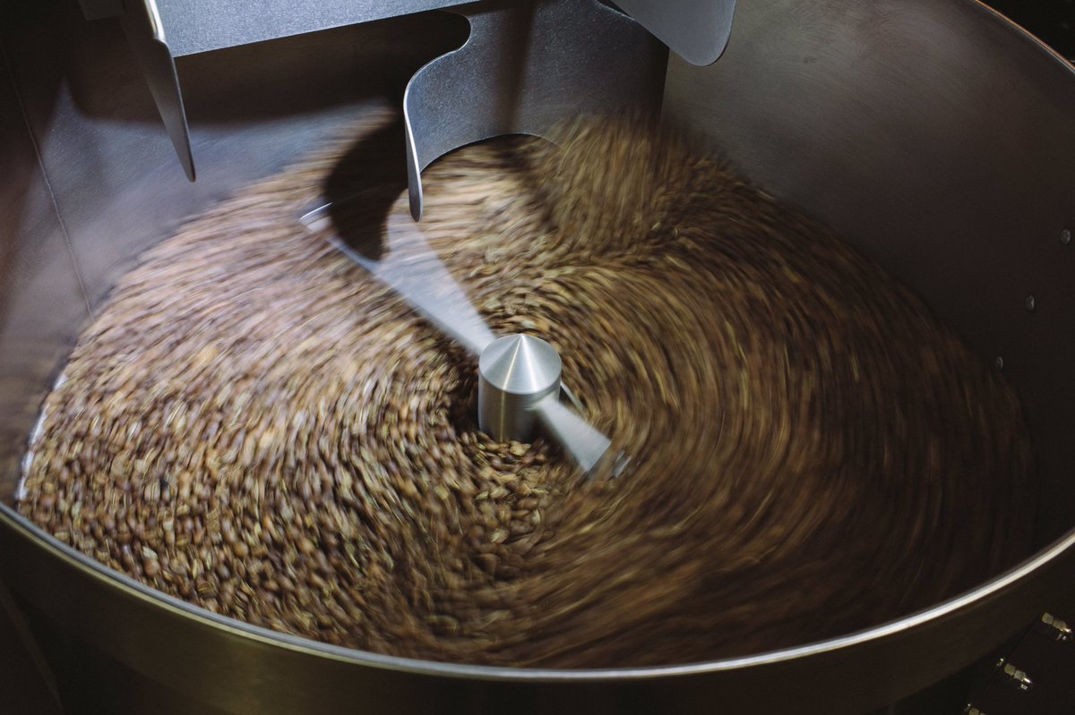 duckandpeach_dc's tweet image. We'll be serving coffee from @smallplanesdc, roasted locally in northeast Washington, D.C.
📸: @smallplanesdc
#comingsoon #coffeecounter #mornings #coffeeroaster #smallplanescoffee #locallyroasted #cupofcoffee #coffeelovers #coffeegeek #capitolhilldc #washingtondc #dccoffee