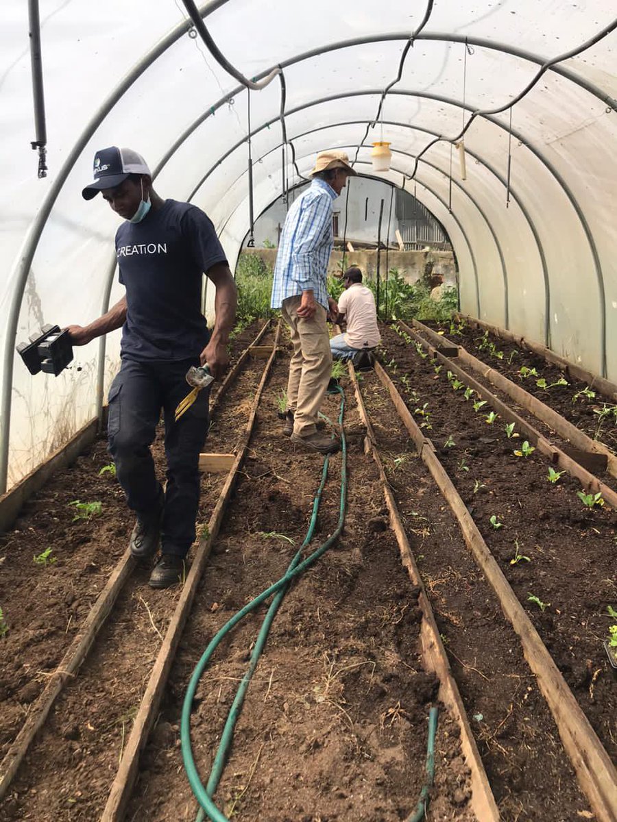 creationwines's tweet photo. Today we spent some time Planting the biodynamic garden at @PebblesProject Academy Hemel-en-Aarde! ๐ฑ๐ฟ๐๐พ๐ป
#givingback #community #localcommunity #PebblesProject #hemelenaarde https://t.co/qr5BNNoJX7