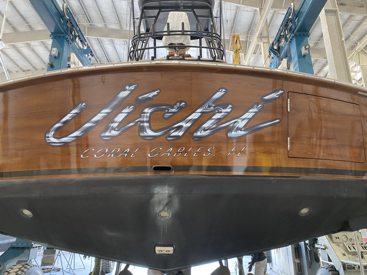 BluewaterYS's tweet image. One of the most recognizable custom boats around will now be sporting a new name! The Jarrett Bay 46' "GRANDER" will now be known as "Jichi". Congratulations to the new owners! 

#jarrettbay @jarrettbay #grander #jbbw #expressboats #sportfishing  #customsportfish