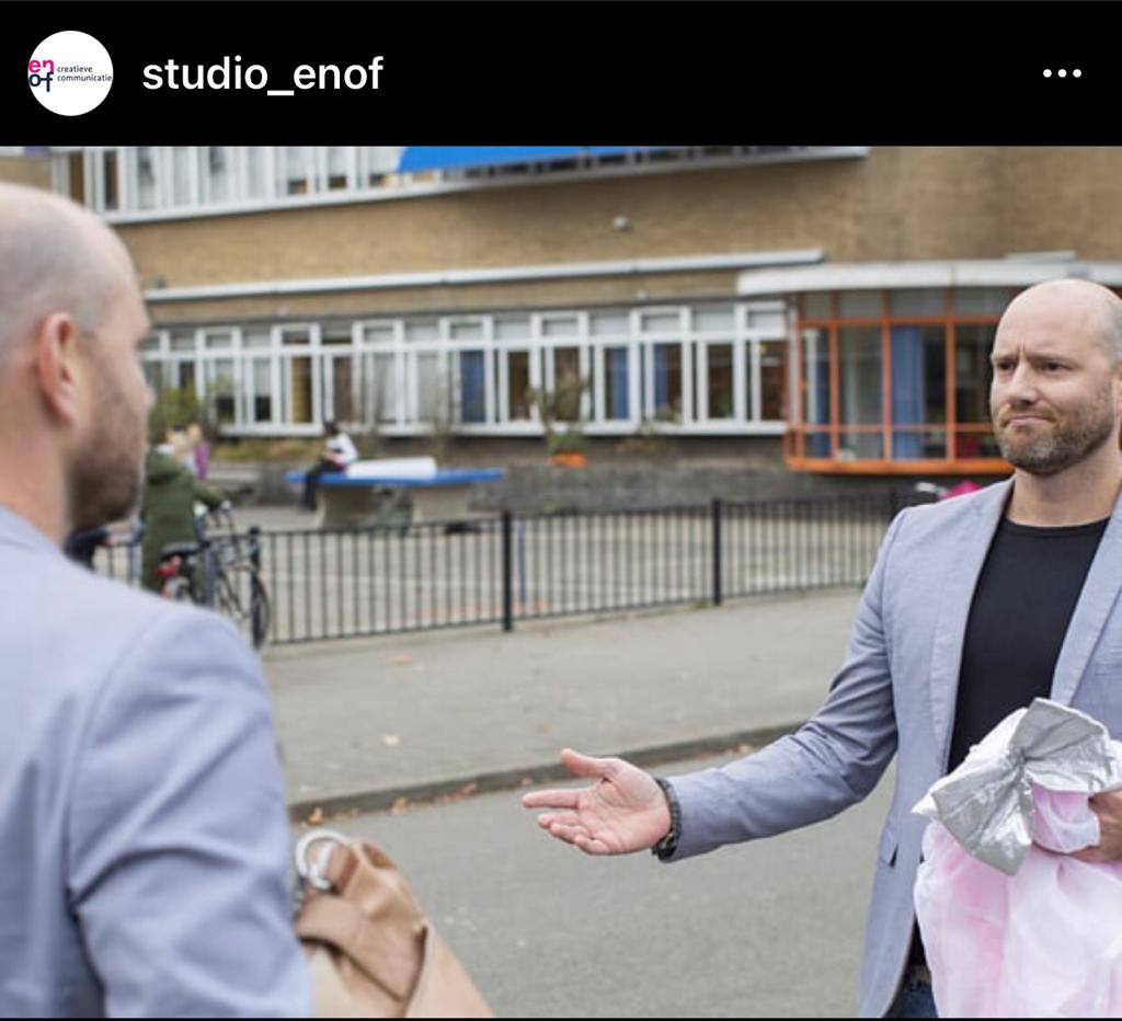 Nieuw blog en nieuw covermodel in onze serie Daar zit meer achter. Deze keer is het de beurt aan Ronald om zijn verhaal achter het verhaal te vertellen. Lees zijn openhartige verhaal! bit.ly/35MiGME