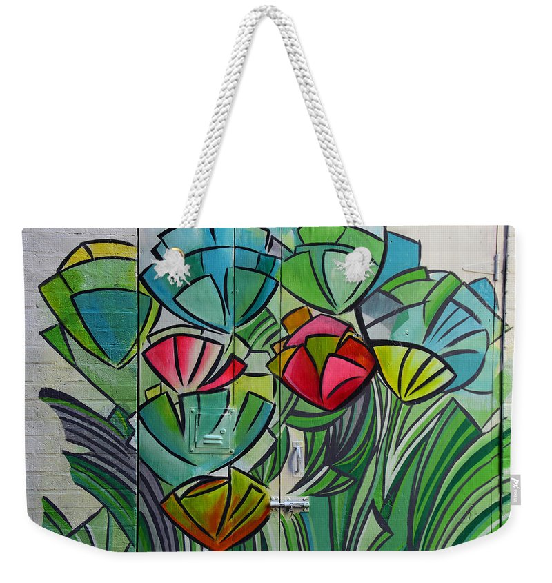 ArtSolutionsInk's tweet image. 25% off Puzzles, Tote Bags, Weekender Tote Bags, Zip Pouches and Yoga Mats. Today only (until midnight ET)

vince-mccall.pixels.com/featured/big-b…
