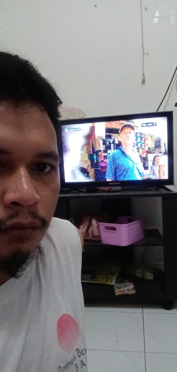 severinus94's tweet photo. Lebih pilih yang biasa, tapi perhatian. 
Karena untuk hidup bersama itu harus saling perhatian.
@TRANS7 #Indonesia Giveaway Eps 55 https://t.co/B3EsEoVCaH