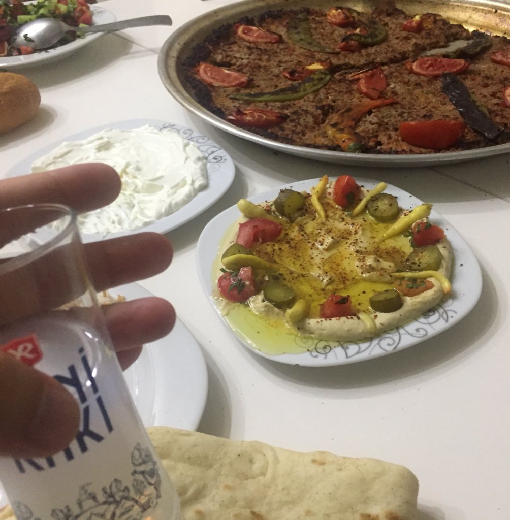 minninaguys's tweet photo. Sadece 1 masa seçme hakkınız olsa
hangisi ve kiminle olurdu? https://t.co/32iyTlepP0