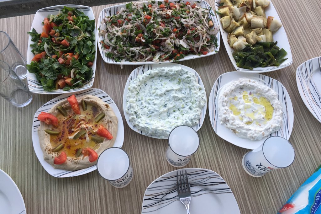 minninaguys's tweet photo. Sadece 1 masa seçme hakkınız olsa
hangisi ve kiminle olurdu? https://t.co/32iyTlepP0