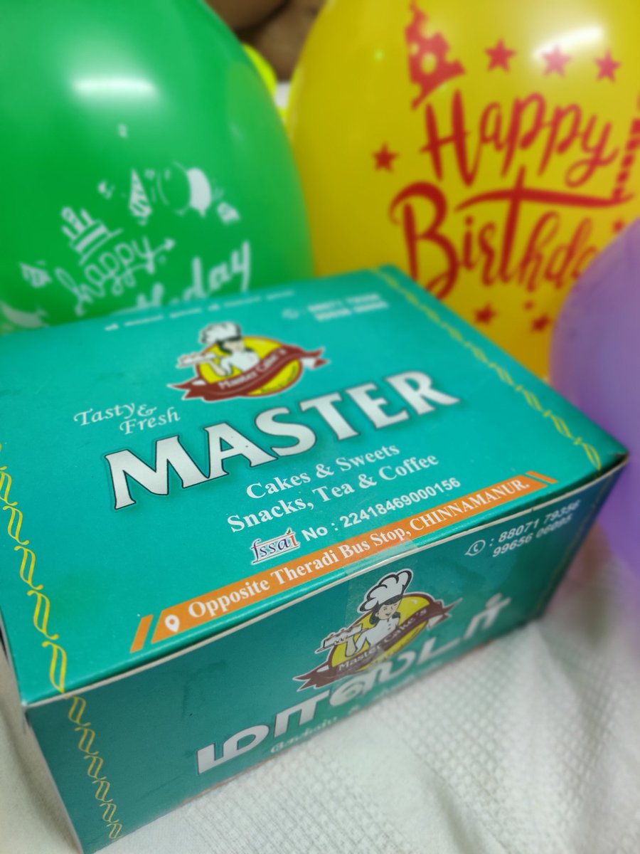 MrRathna's tweet photo. Thank you much for all the love. Lot of birthday wishes from friends &amp; family especially Thalapathy fans. I m in kerala for a marriage &amp; out of the blue received a box of cake from my relative. And the box says this 😊❤️. Made my day 😇. https://t.co/YwLBvik9vC