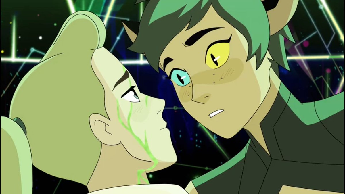 ADORAGRYFFINDOR's tweet photo. every sec of catradora kiss scene: a thread https://t.co/IjpR5nG7sN
