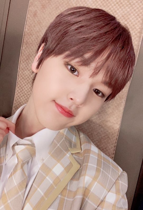 BAE173_member's tweet photo. [#도현]
안녕하세요 여러분 BAE173의 도현입니다. 
드디어 기다려온 저희 쇼케이스를 마쳤습니다! 다들 잘 보셨나요? 
열심히 준비한만큼 멋있게 활동하겠습니다. 잘 지켜봐주세요!! 
오늘 응원해 주셔서 감사합니다!!
#BAE173 #비에이이173 https://t.co/ONC8d9l6Qk