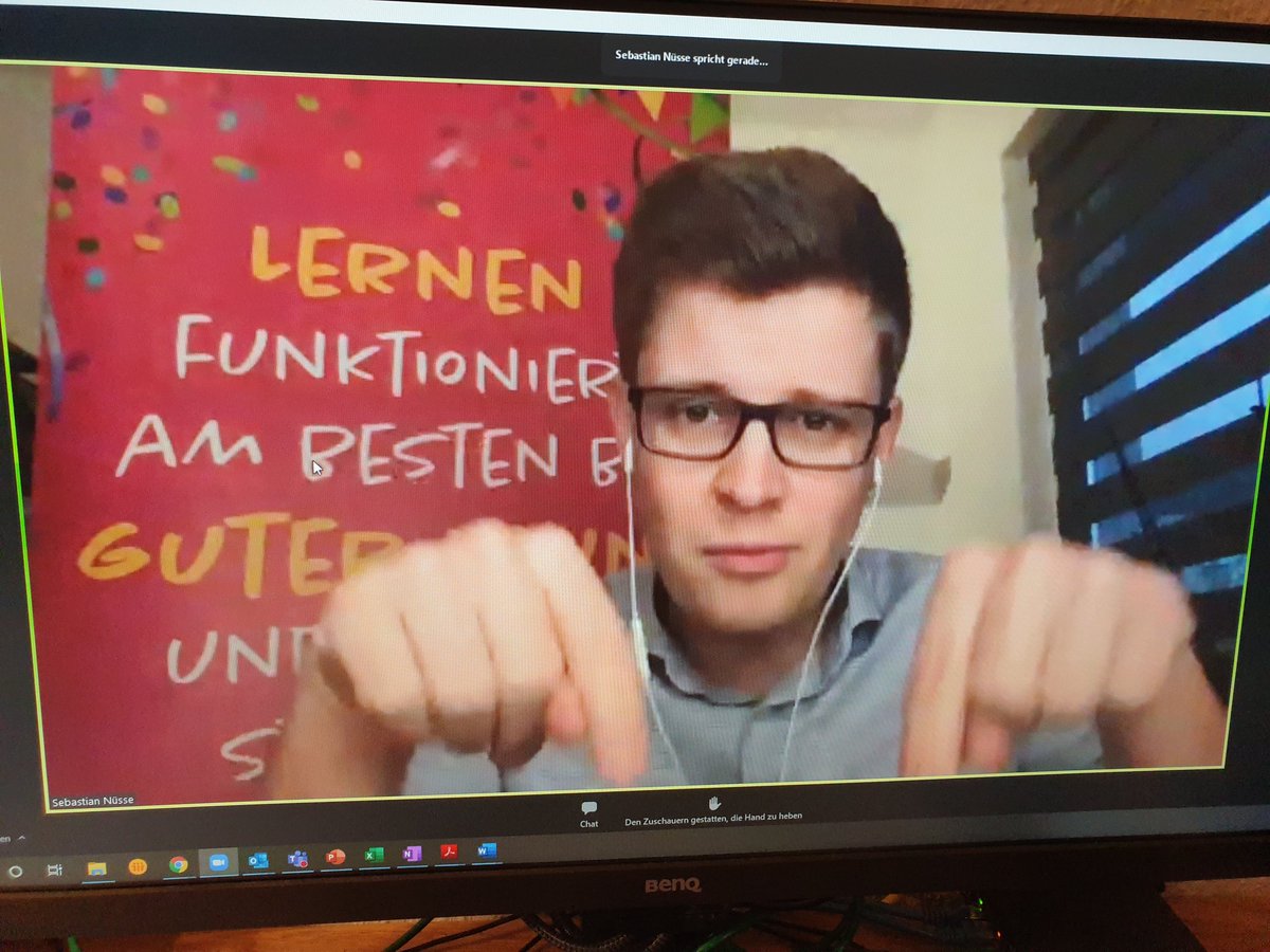 BdW_MV's tweet photo. Veränderung lohnt sich, auch wenn sie Angst macht. Sebastian Nüsse spricht sehr enthusiastisch zur Veränderung in der digitalen Welt auf dem #CreateMV Fachtag. https://t.co/J4C1idNYMq