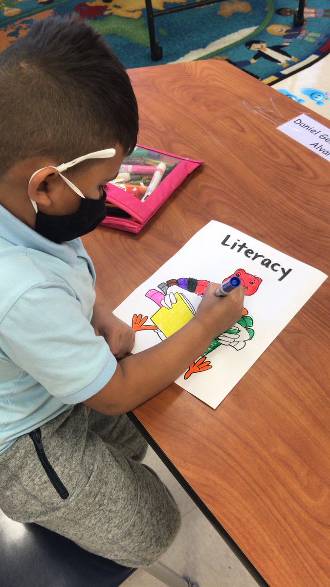 Super kids learn about Thanksgiving.<a href="/FHGES/">Forest Hills GES</a>