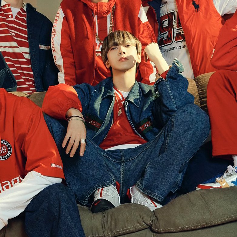 callin_ten's tweet photo. 바가지너무귀여움 
귀여움으로 보스되신듯 https://t.co/qmKHMtYOGJ