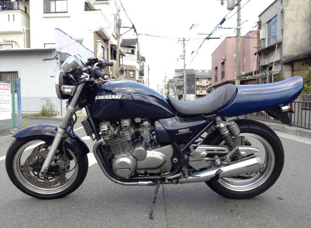 アキヤン どう イメージ通りやないかな ゼファー1100 ゼファー750 湘爆 湘南純愛組 鬼塚英吉 シングルシート T Co Jsla5aknko Twitter