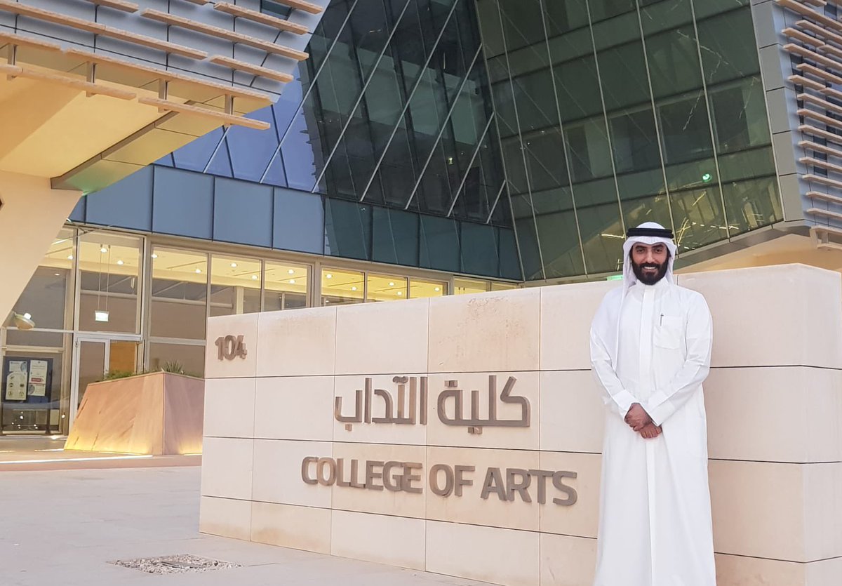 وأنِّي جبانٌ فِي فِراقِ أَحِبّتِي 
وإن كُنتُ في غَيْرِ الفِرَاقِ شُجَاعَ
.
.
بكالوريوس تاريخ - مساند آثار 🎓