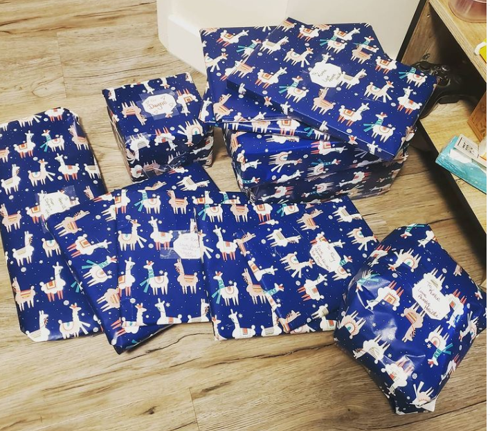 HeidiAtter's tweet photo. All but 2 Christmas presents are wrappped! @LeishaCBC @ericandersonyxe
Every year I start planning presents in August, buy in September/October, wrap and last ones in Nov.!
To people doing this in 2020: Don't overwhelm yourself ❤️
Take it one step at a time! #Christmasislife https://t.co/lVX2uVVvC9