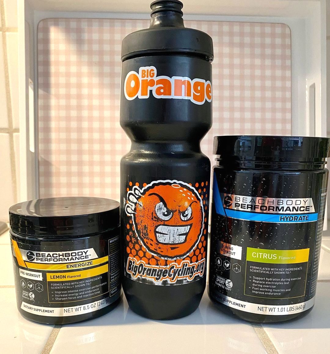 BB_Performance's tweet photo. Mixing Beachbody Performance Energize and Hydrate is a great combination especially for long exercise >60 minutes. Have you tried this concoction? ⚡💧

IG 📷 @bigorangecycling 

#bbp #beachbodyperformance #energize #hydrate #fitness https://t.co/EAOOhVvXnO
