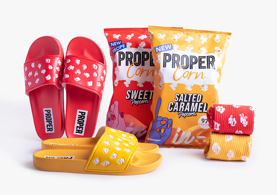 veganfoodliving's tweet photo. @PROPERCORN has launched two new popcorn flavours along with limited-edition popcorn themed socks and sliders!
https://t.co/YKf4FzrbuD #stayinin #veganfooduk #vegan #vegannews #popcorn https://t.co/lkpVNBf0eU