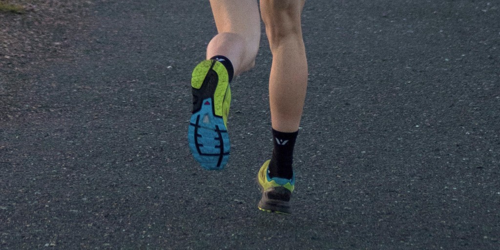 Do you suffer with ~Supination? Supination refers to the outward roll of the foot during normal motion. The delicate balance of our othotics outer longitudinal arch and metatarsal arch will correctly stabilize the foot in a neutral position 👍

 #RunnersHealthIssues #FootPain