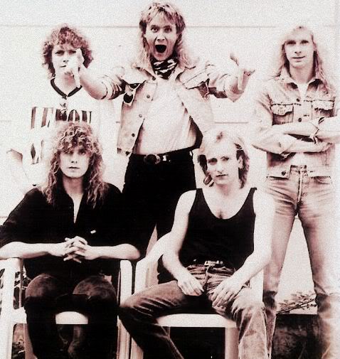 DefLeppard's tweet photo. Caption this #ThrowbackThursday photo 💥👇 https://t.co/4WkBPM4yyW