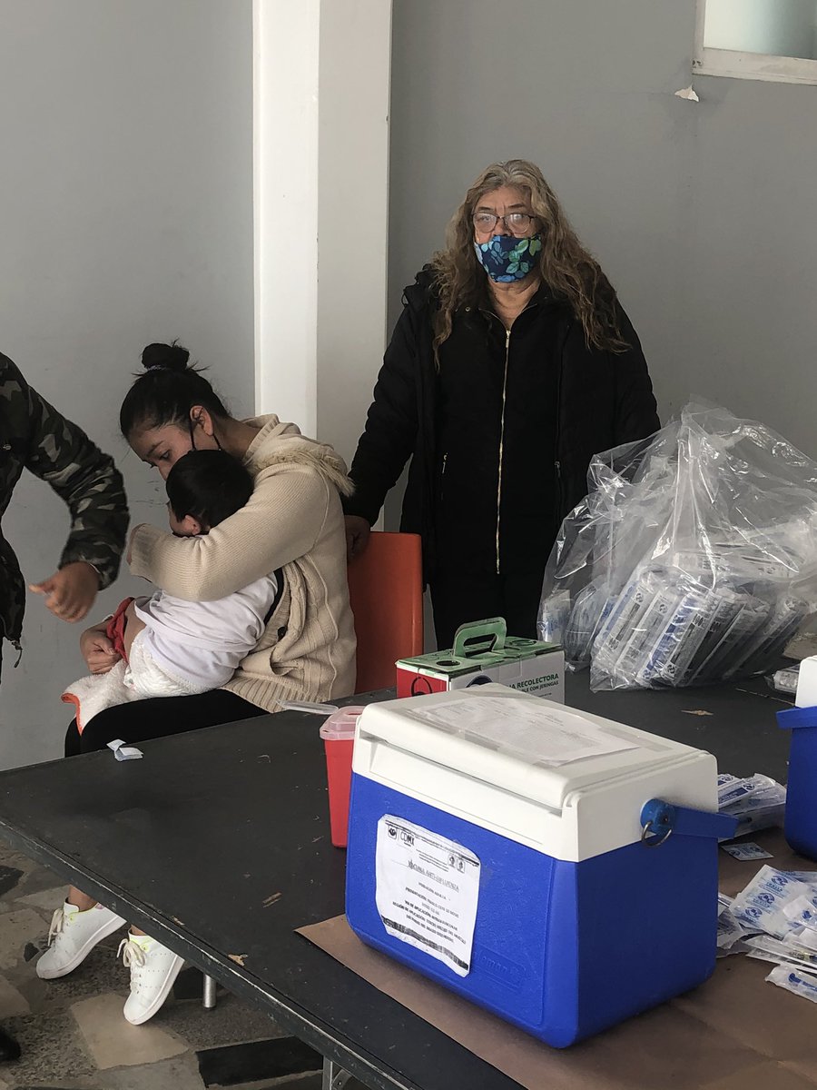 rosamaria195607's tweet photo. Muy buenos dias  desde nuestro querido  Predio La Angostura  y Cumpliendo  nuestro Cometido en la aplicacion  de la vacuna  contra la  INFLUENZA https://t.co/AiwIeNXyzr