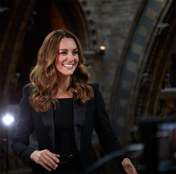 toriaa_h's tweet photo. @hautelemess @ChristinFairy Kate needs to know that 1 black McQueen suit simply isn't enough. ✨Demanding the grey one✨ https://t.co/XFt2KTLRnO