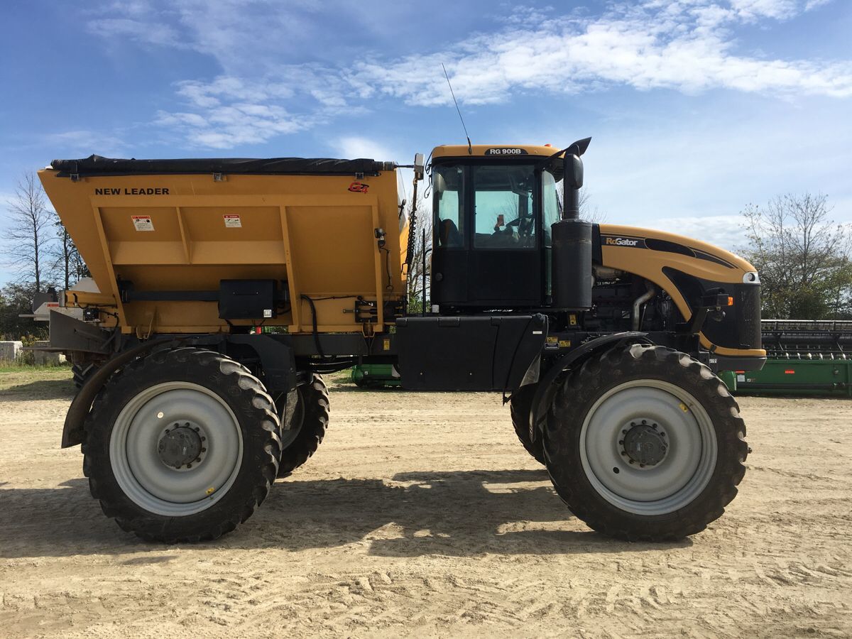 Bring on 2021 by adding a valuable pre-owned sprayer or applicator to your operation. Right now Premier is offering 0.9% for 60 month financing, plus 1yr powertrain and hydraulic warranty available on select pre-owned units. ow.ly/ASVr50Cmceu 

#PremierPreowned #BringOn2021