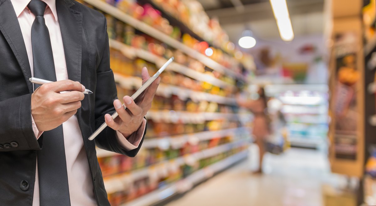 Analysis from <a href="/crresearch/">Chain Reaction</a> shows that reputation risk of palm-oil related deforestation for top 8 Fast Moving Consumer Goods companies can be between USD 16-82 Billion, placing 3-15% of equity value at risk, learn more: ow.ly/TNDb50Cpdqb