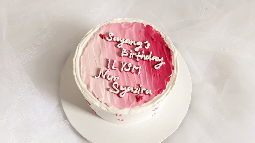 تويتر على تويتر Lately Ni Ramai Customer Lelaki Yg Tempah Kek Utk Partner Wife Diorang Sweet Betul Dulu Mostly Perempuan Je Yg Akan Tempah Kek Sekarang Ni Dah Sama Naik