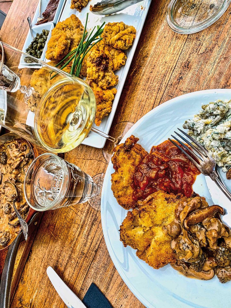 SCHNITZEL-SPEKTAKEL … EINE KULINARISCHE HOMMAGE AN MEINE MUM
Donnerstag, 10.09.2020, 12.37 Uhr Private-Kitchen-Suite, Münsterstraße 12, 3. Etage....

Weiter Lesen unter pan-bocholt.de oder auf Seite 40 &amp; 43 im ePub archiv.pan-bocholt.de/2020/PAN11-202…
Fotos Fotografin Kirsten Buß