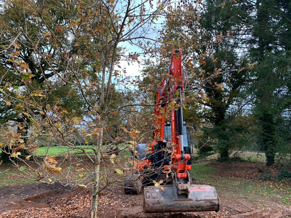 TivertonGC's tweet image. 🟢 Lockdown Works 🟢

Today the team planted more young oak trees before making a start to the pathway from the 5th green to the 6th tee. 

#TeamTiv #LockdownWork