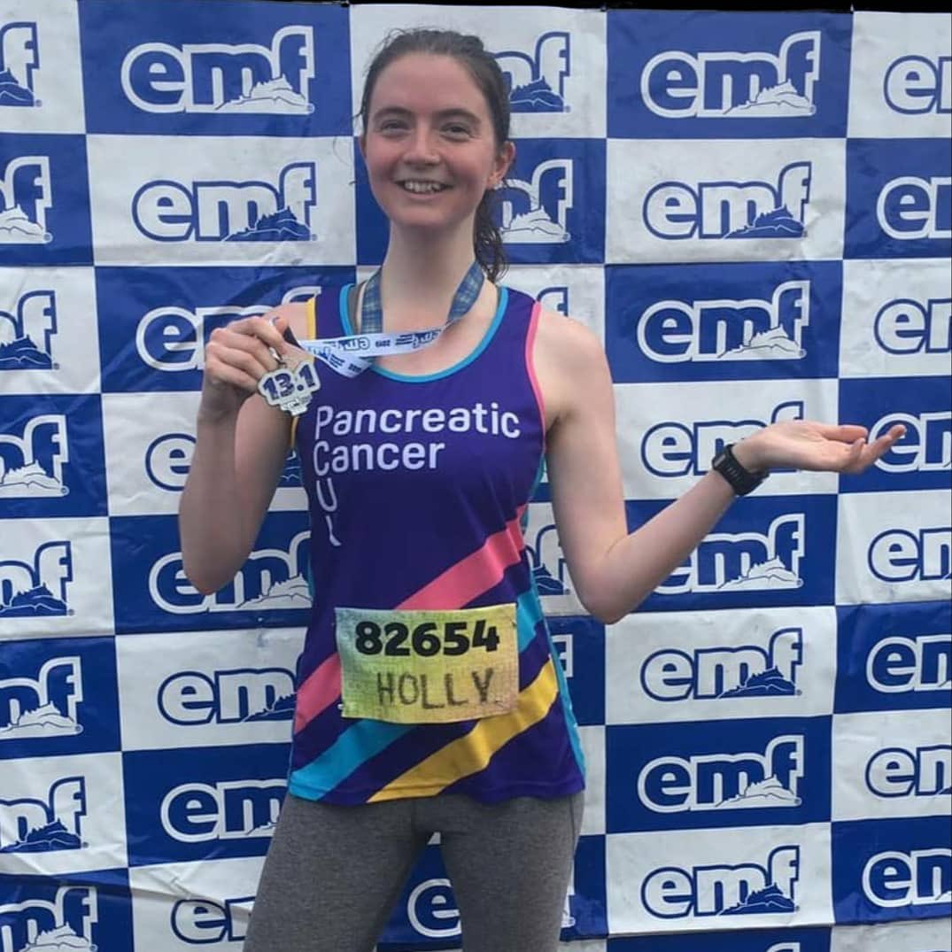 hollyleslie_'s tweet photo. Might not have managed to run a half marathon this year, but will always make time to do a little lab photo shoot for #WorldPancreaticCancerDay 💜 Thanks to our PhD student, Assya, for being photographer! #TurnItPurple #womeninSTEM #cancerawareness #edinburghmarathon2019 #EMF2019 https://t.co/Bdn9It43rl