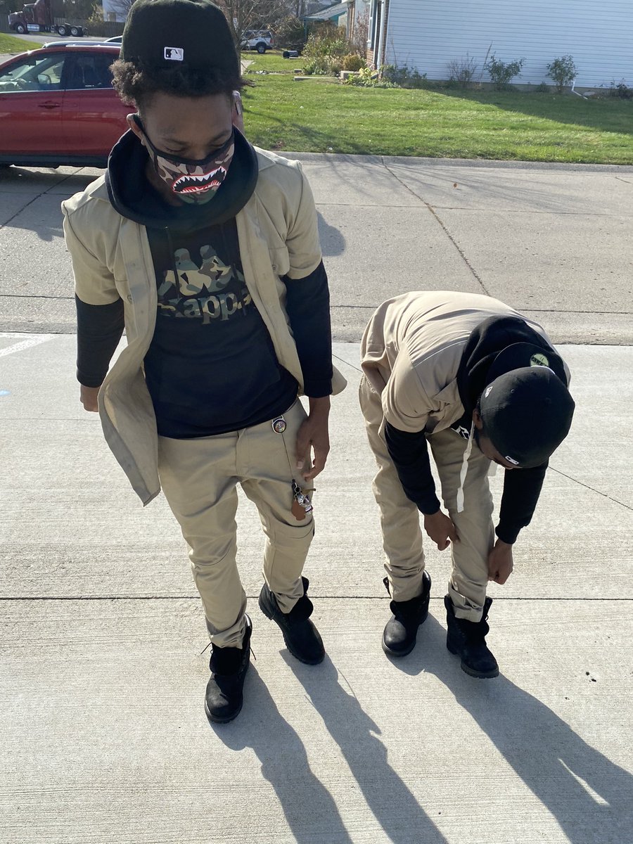 ABFrm_Mfc's tweet photo. Feels good to have my brother by my side again 😈❤️🗣 #ShottaHome https://t.co/d9q0voUNeS