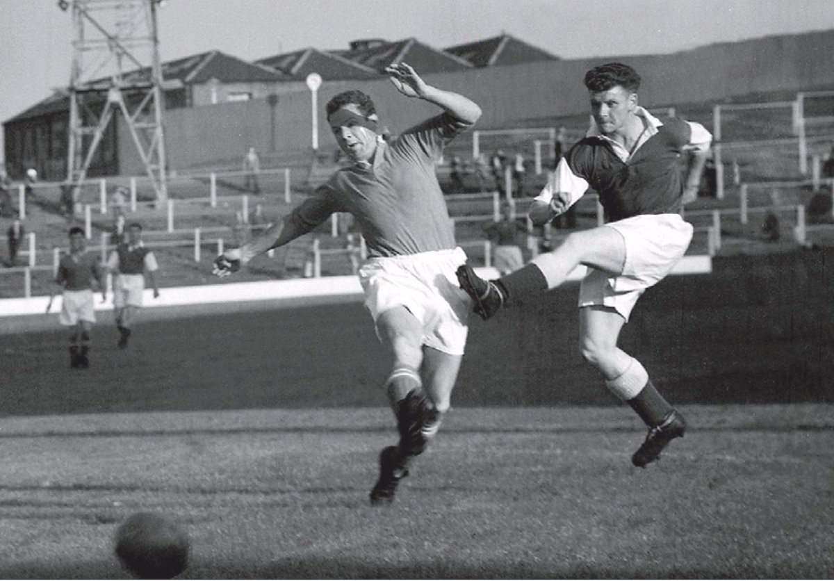 Le buteur local est Jock Buchanan. Il rentre ainsi dans l'histoire de son club et du football britannique comme étant le premier buteur lors d'un match européen sur le sol de la Grande Bretagne.