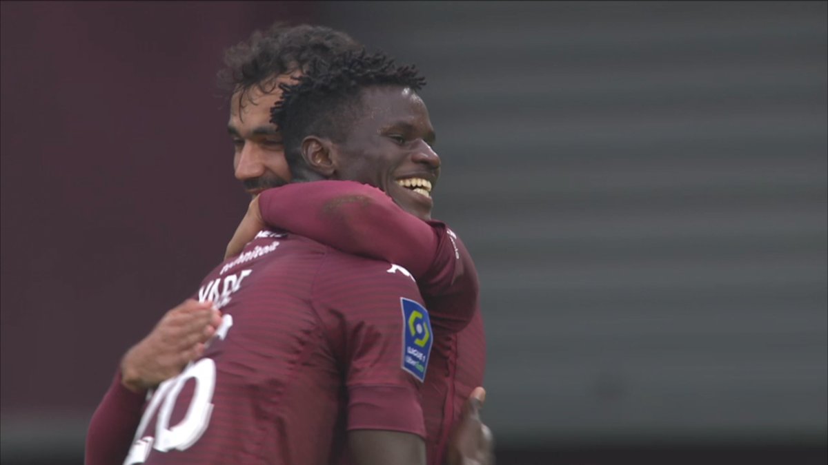 🇸🇳 Purs produits de @GFoot_Senegal
Lamine #Gueye et Papa Ndiaga #Yade s'installent progressivement dans le 11 départ du #FCMetz depuis la blessure d'Ibrahima Niane. Reportage 👇
https://t.co/ENgetdCNYO https://t.co/qWgr85fFV3