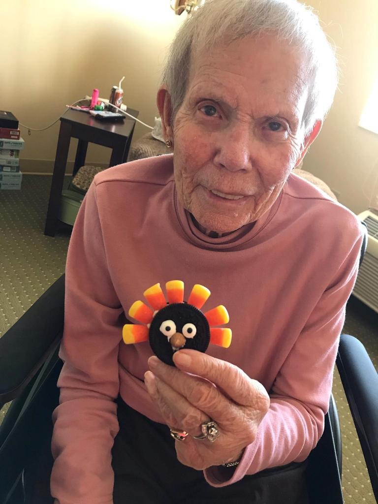 CobblestoneCHC's tweet photo. I think our residents were pleasantly surprised with the new sweet tasting recipe for their turkeys this year! #TrilogyLiving #Artisans #TurkeyDay https://t.co/XzcV9OFTog