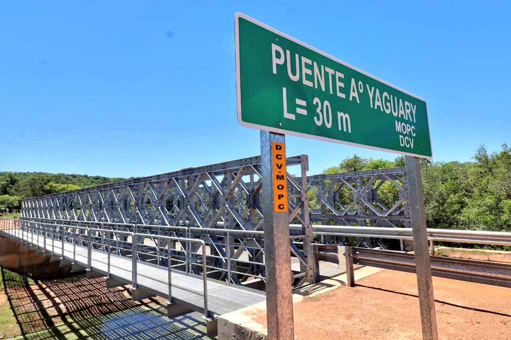 mopcparaguay's tweet photo. Con presencia del presidente @MaritoAbdo, el ministro @ArnoldoWiens y otras autoridades, habilitamos el nuevo puente de 30 metros lineales sobre el Arroyo Yaguary, que permite a la compañía Cerro Guy conectarse con otras comunidades vecinas como Barrerito y Caapucú. #Paraguarí https://t.co/SVgLhMEibS